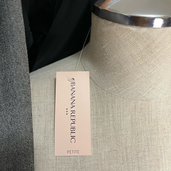 BANANA REPUBLIC gray suit - Picture 7 of 7